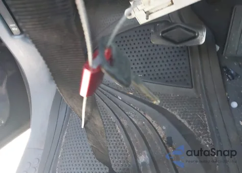 2004 Ford F-250 Lariat/Xl/Xlt from USA, damaged, VIN 1FTNW21P84EA06052